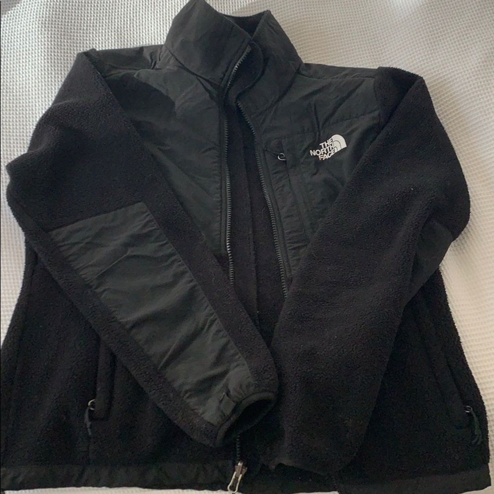 Black north face jacket